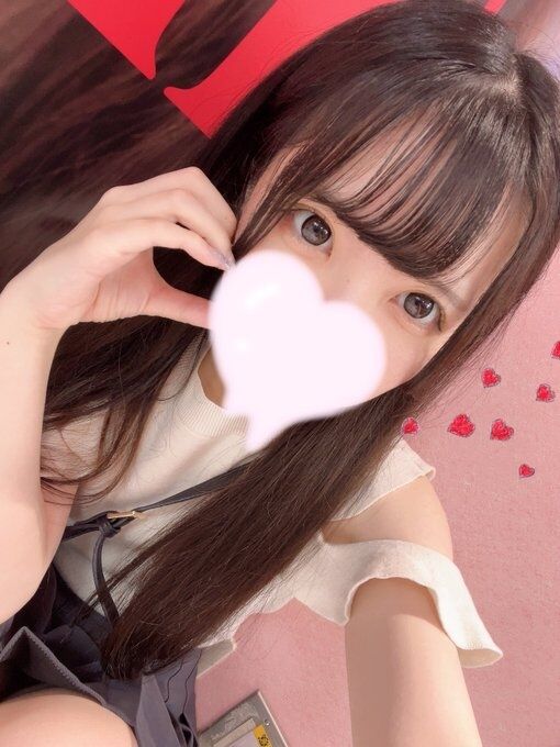 佐藤りりか  小柄の黒髪ロリ系