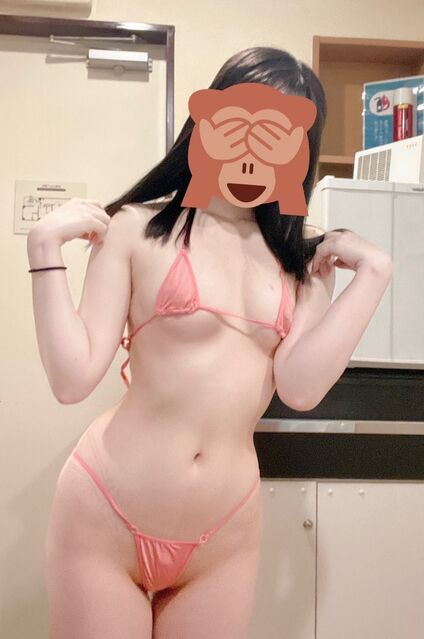 頓痴気ゆらの  黒髪清楚系美少女